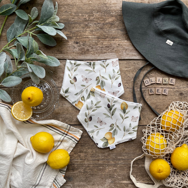 Sicilian Lemons Dribble Bib | Ready To Post