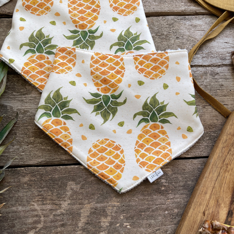 Pineapple Dribble Bib | Ready To Post