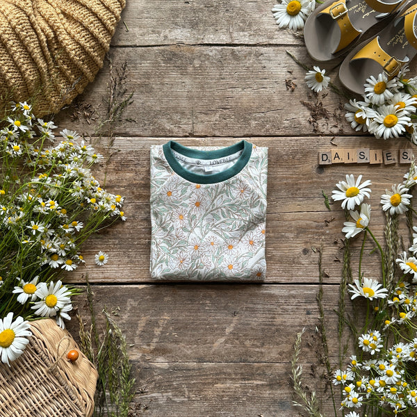 Daisies T-Shirt | Short Sleeve