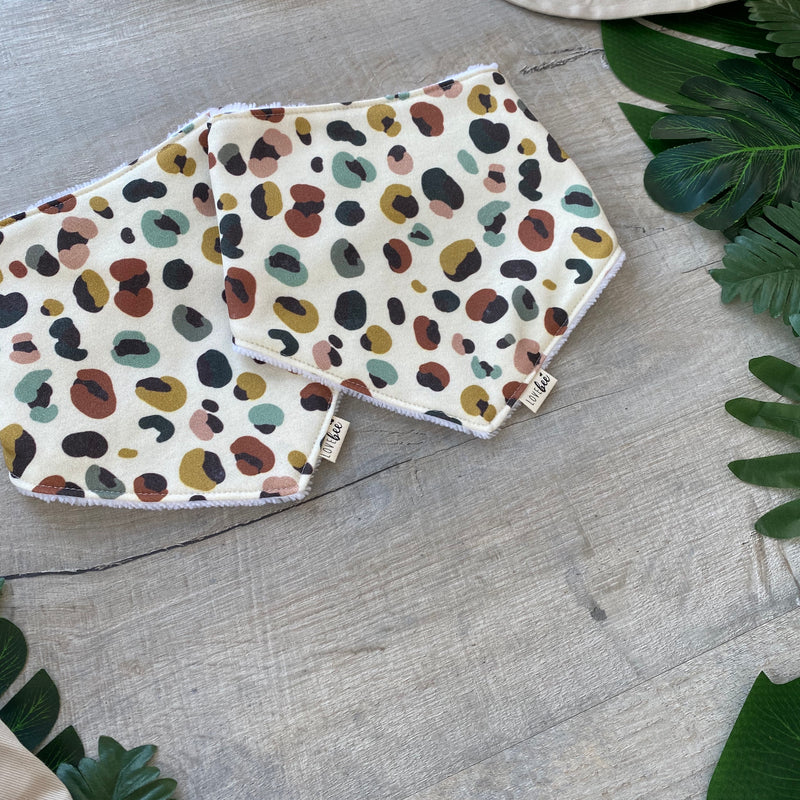 Leopard Dribble Bib | Ready To Post