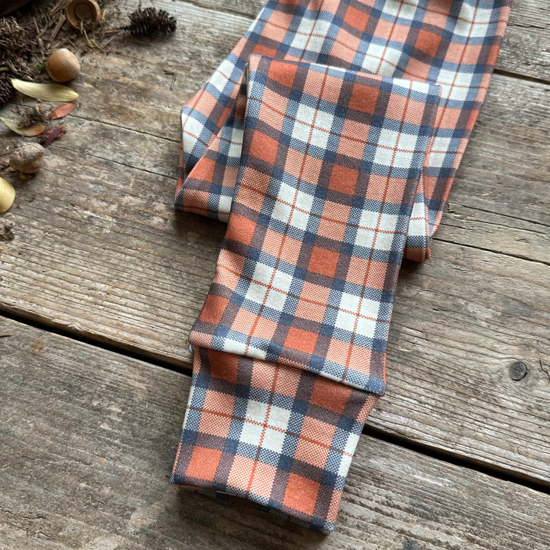 Rustic Plaid Slim Leggings | Ready To Post