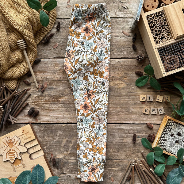 Wild Bee Slim Leggings | Ready To Post